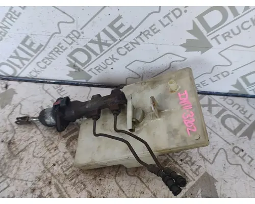 INTERNATIONAL 4400 Brake Master Cylinder