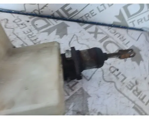 INTERNATIONAL 4400 Brake Master Cylinder