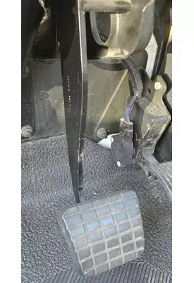 INTERNATIONAL 4400 Brake/Clutch Pedal Box