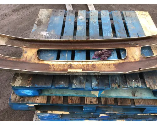 INTERNATIONAL 4400 Bumper Assembly