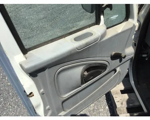 INTERNATIONAL 4400 CAB ASSEMBLY