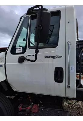 INTERNATIONAL 4400 CAB