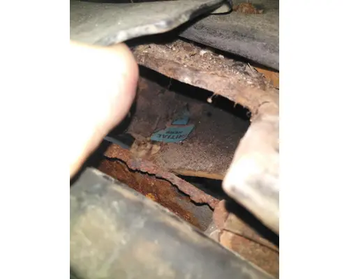 INTERNATIONAL 4400 CAB