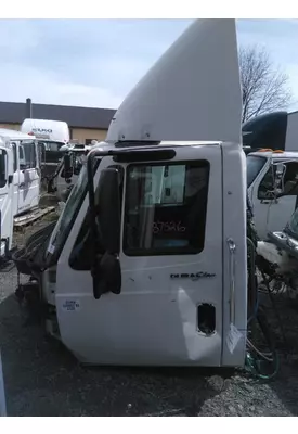 INTERNATIONAL 4400 CAB