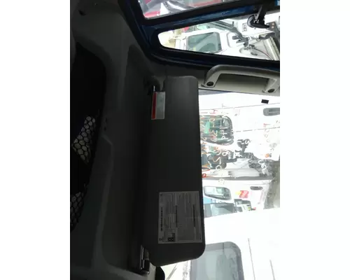 INTERNATIONAL 4400 CAB