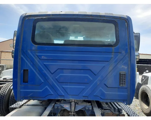 INTERNATIONAL 4400 CAB
