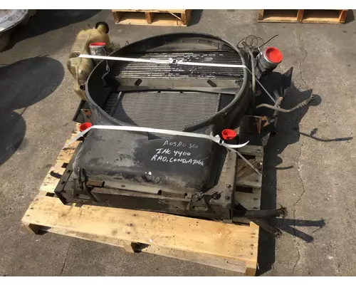 INTERNATIONAL 4400 COOLING ASSEMBLY (RAD, COND, ATAAC)