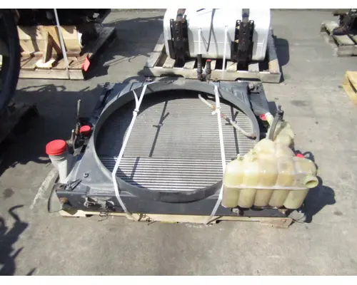 INTERNATIONAL 4400 COOLING ASSEMBLY (RAD, COND, ATAAC)
