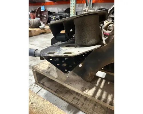 INTERNATIONAL 4400 Cab Air Ride