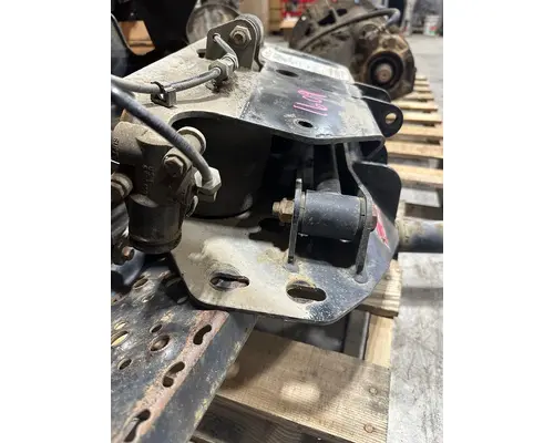 INTERNATIONAL 4400 Cab Air Ride