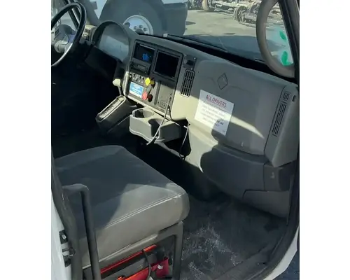 INTERNATIONAL 4400 Cab Assembly