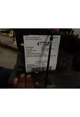 INTERNATIONAL 4400 Cab Mount 