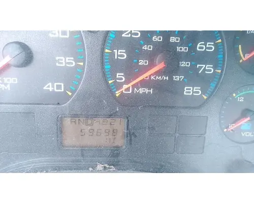 INTERNATIONAL 4400 Cab