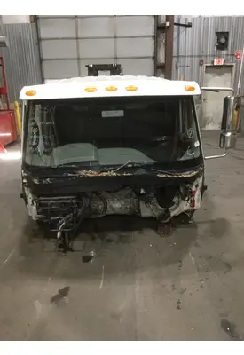 INTERNATIONAL 4400 Cab