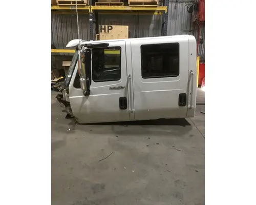 INTERNATIONAL 4400 Cab