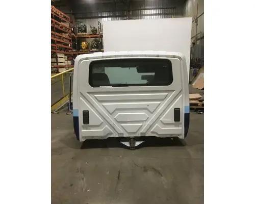 INTERNATIONAL 4400 Cab