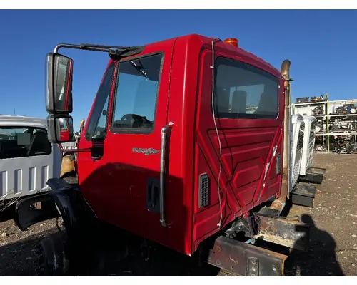INTERNATIONAL 4400 Cab