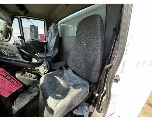 INTERNATIONAL 4400 Cab