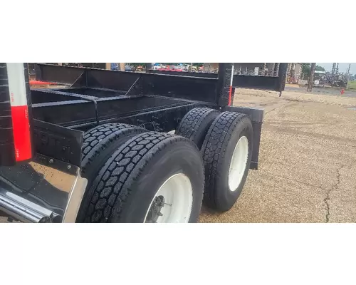 INTERNATIONAL 4400 Complete Vehicle