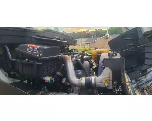 INTERNATIONAL 4400 Complete Vehicle