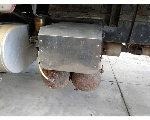 INTERNATIONAL 4400 Complete Vehicle