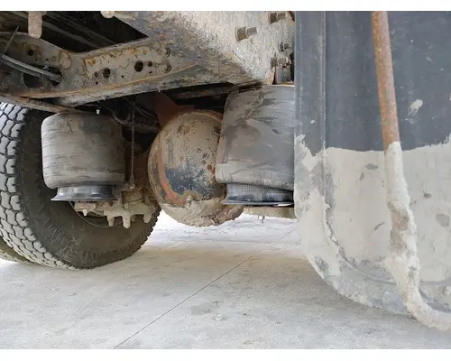 INTERNATIONAL 4400 Complete Vehicle