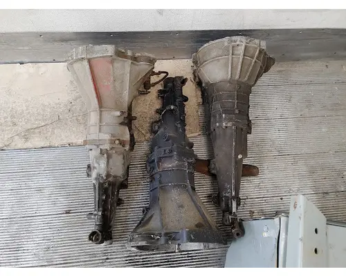 INTERNATIONAL 4400 Complete Vehicle