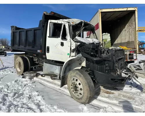 INTERNATIONAL 4400 Complete Vehicle