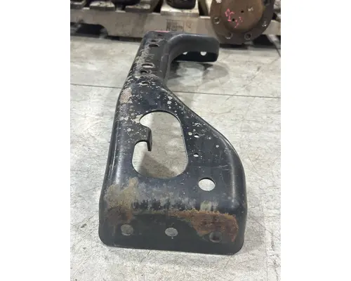 INTERNATIONAL 4400 Crossmember