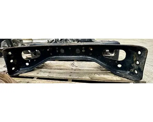 INTERNATIONAL 4400 Crossmember