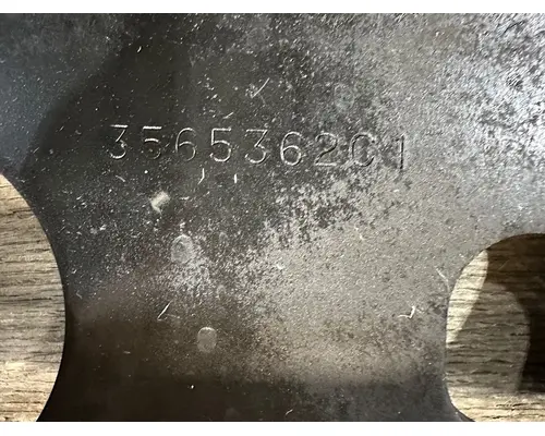 INTERNATIONAL 4400 Crossmember