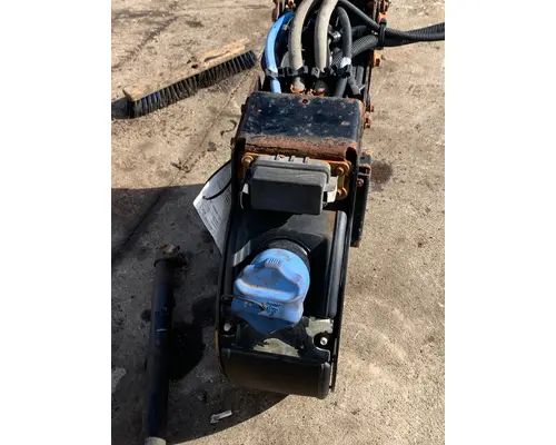 INTERNATIONAL 4400 DEF Tank