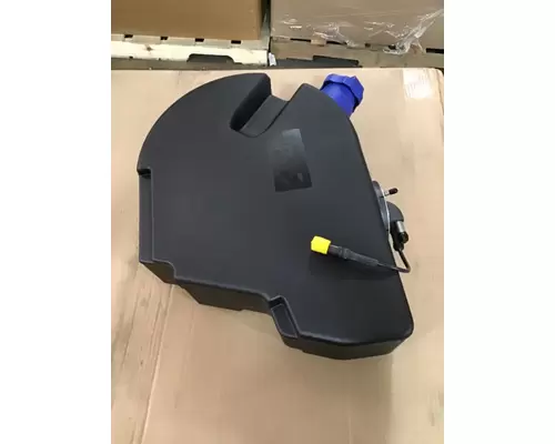INTERNATIONAL 4400 DEF Tank