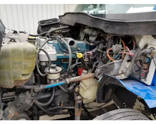 INTERNATIONAL 4400 DISMANTLED TRUCK