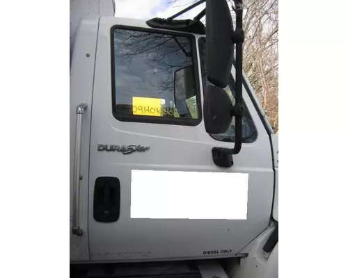 INTERNATIONAL 4400 DOOR ASSEMBLY, FRONT