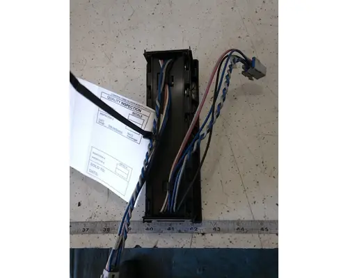 INTERNATIONAL 4400 Dash  Console Switch