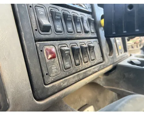 INTERNATIONAL 4400 Dash Assembly