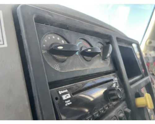 INTERNATIONAL 4400 Dash Assembly
