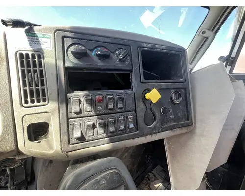 INTERNATIONAL 4400 Dash Bezel