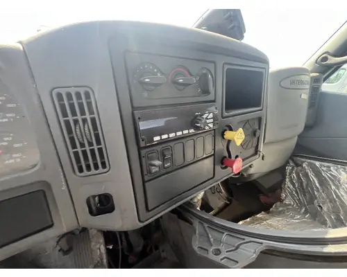 INTERNATIONAL 4400 Dash Bezel