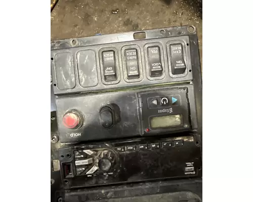 INTERNATIONAL 4400 Dash Panel