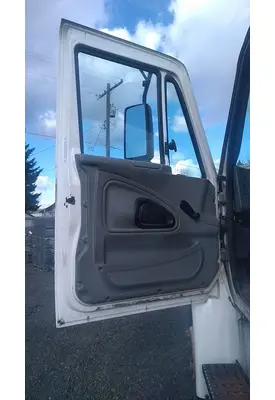 INTERNATIONAL 4400 Door Assembly, Front