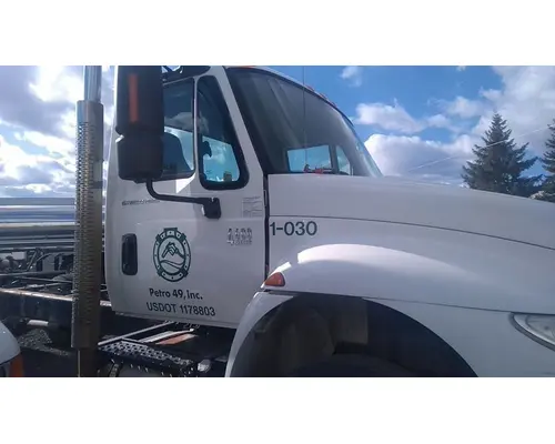 INTERNATIONAL 4400 Door Assembly, Front