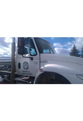 INTERNATIONAL 4400 Door Assembly, Front