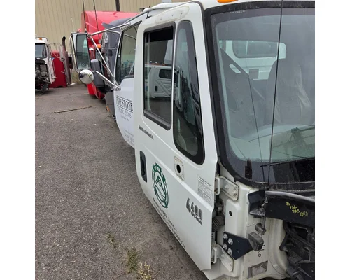 INTERNATIONAL 4400 Door Assembly, Front
