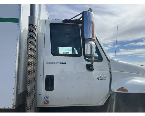 INTERNATIONAL 4400 Door Assembly, Front