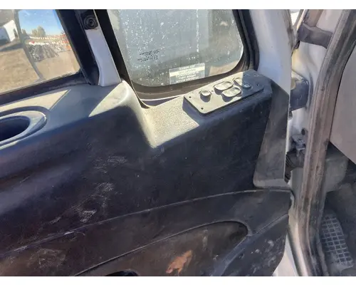 INTERNATIONAL 4400 Door Assembly, Front