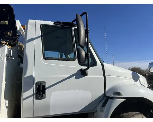 INTERNATIONAL 4400 Door Assembly, Front