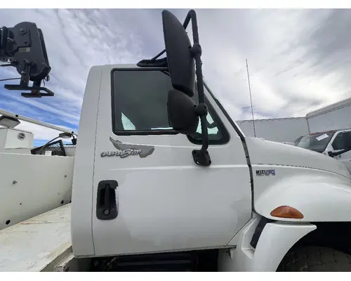 INTERNATIONAL 4400 Door Assembly, Front