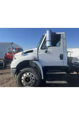 INTERNATIONAL 4400 Door Assembly, Front